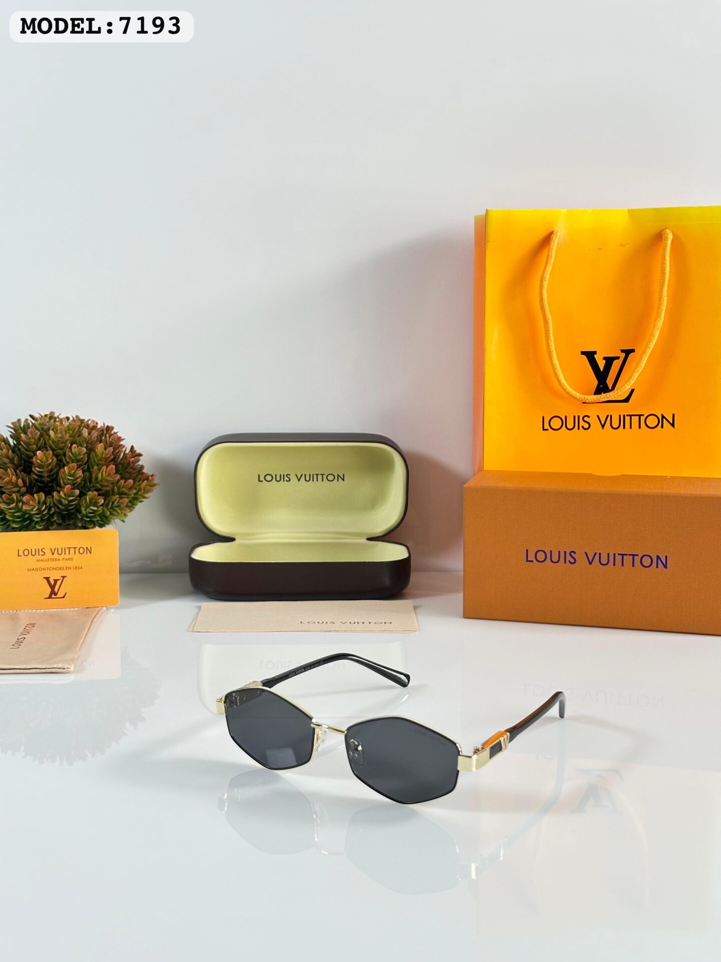 Buy First Copy Louis Vuitton Aviator Shades - Master Quality 7A Mirror at Lowest Price Online India