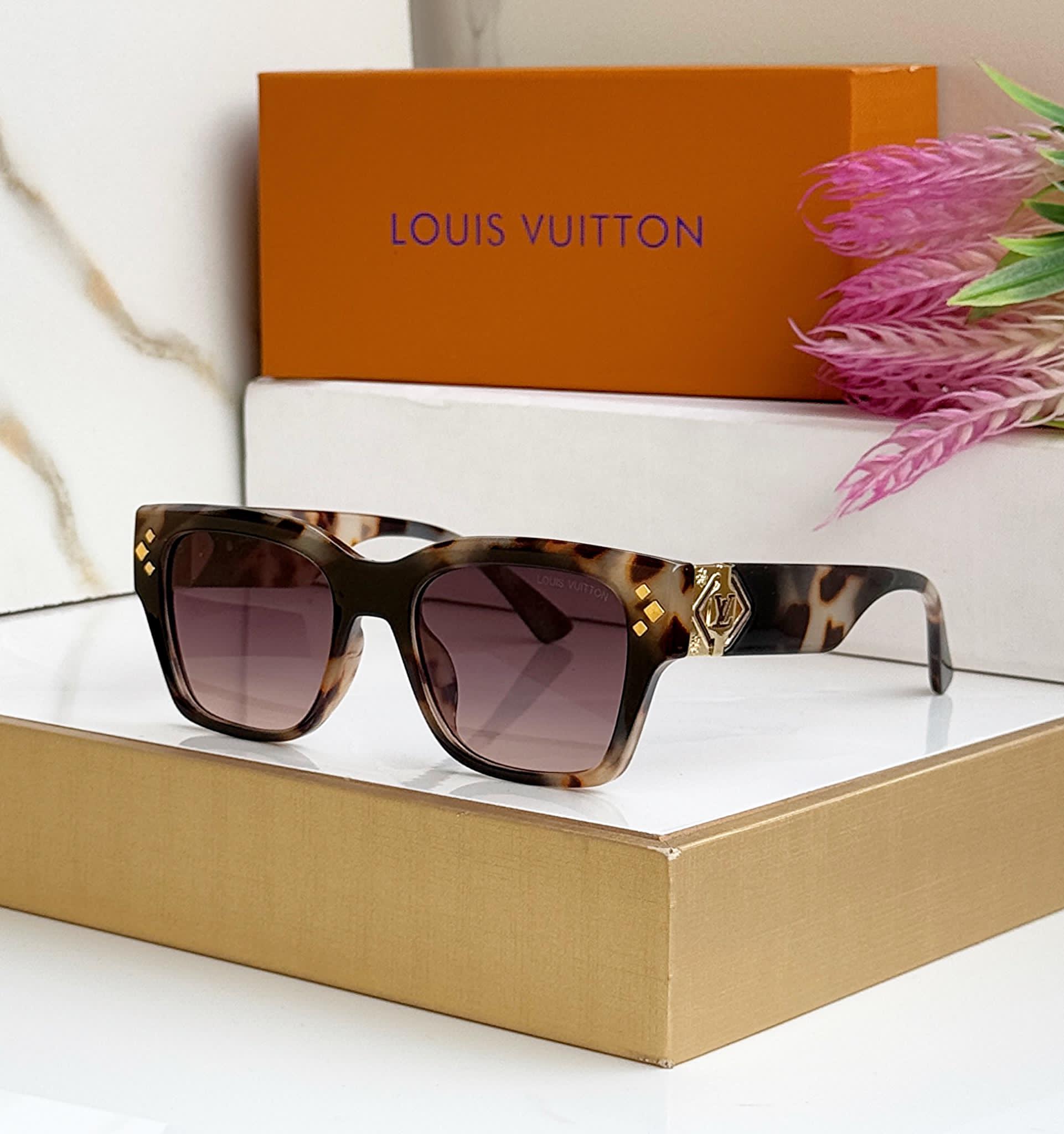 Buy First Copy Unknown Product – additional view showing authentic design. Cash on Delivery available, Free shipping across India, Pan India delivery