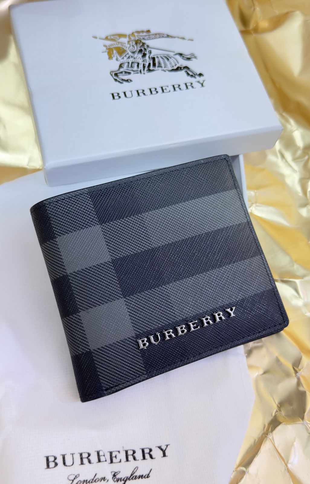 Buy First Copy Burberry Check Bifold Wallet for Men - Master Quality 7A Mirror at Lowest Price Online India