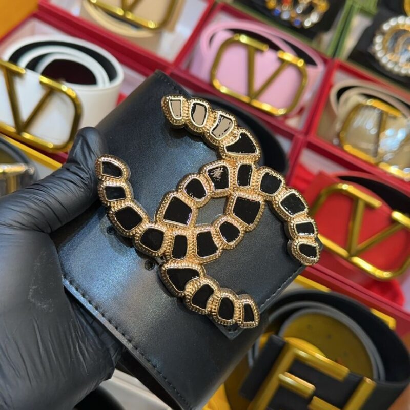 First Copy Chanel Pearl Buckle Belt for Women – Master Quality 7A Mirror Buy First Copy Chanel Pearl Buckle Belt for Women - Master Quality 7A Mirror at Lowest Price Online India