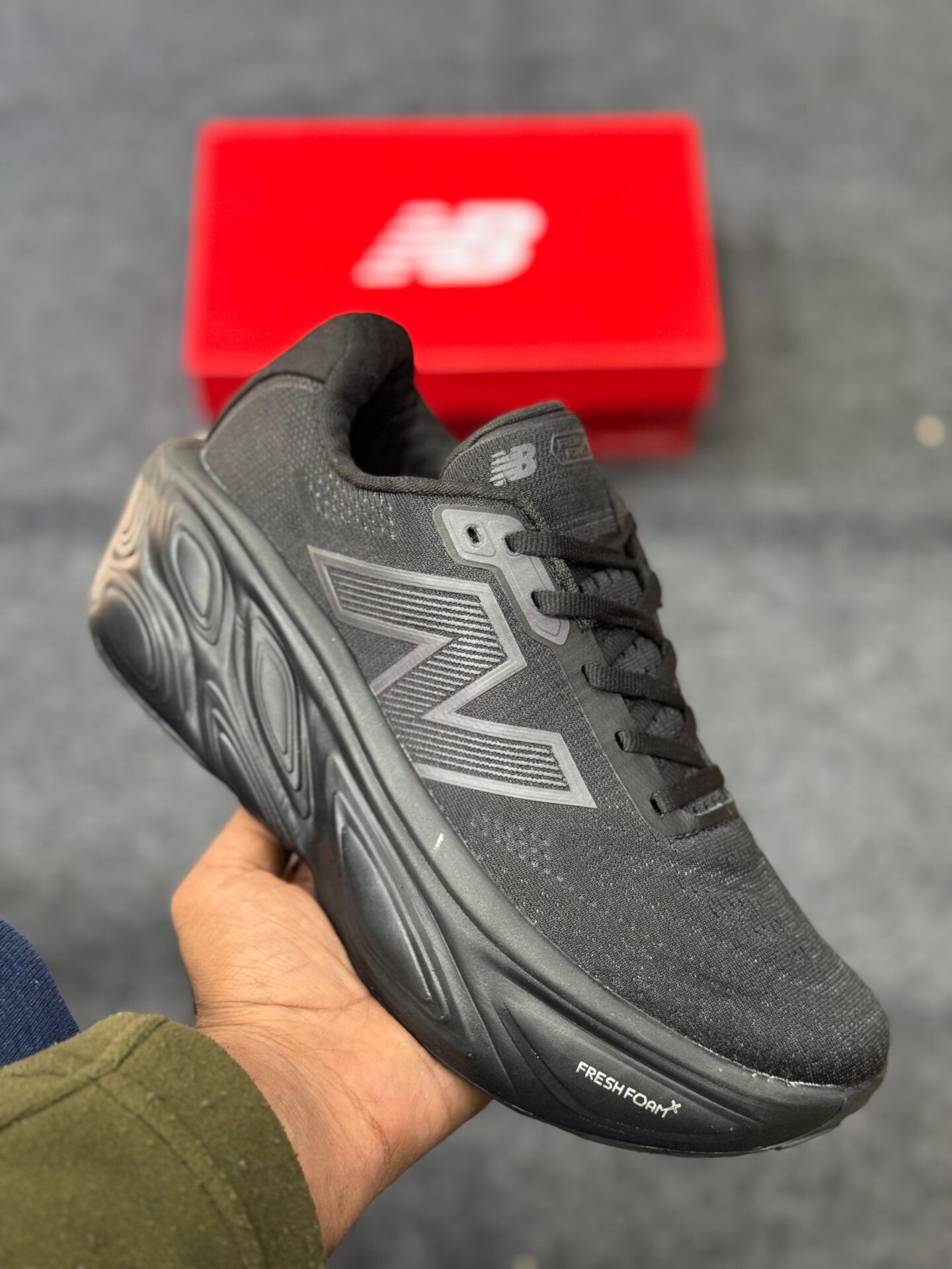 Buy First Copy New Balance Fresh Foam More V5 Running Shoes - Master Quality 7A Mirror at Lowest Price Online India