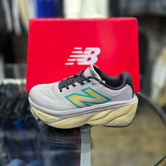 Buy First Copy New Balance Fresh Foam More V5 Running Shoes - Master Quality 7A Mirror at Lowest Price Online India