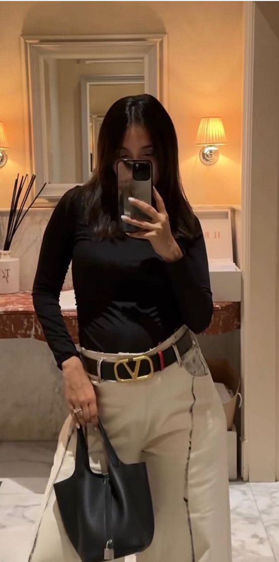 Buy First Copy Valentino Garavani VLogo Signature Belt for Unisex - Master Quality 7A Mirror at Lowest Price Online India