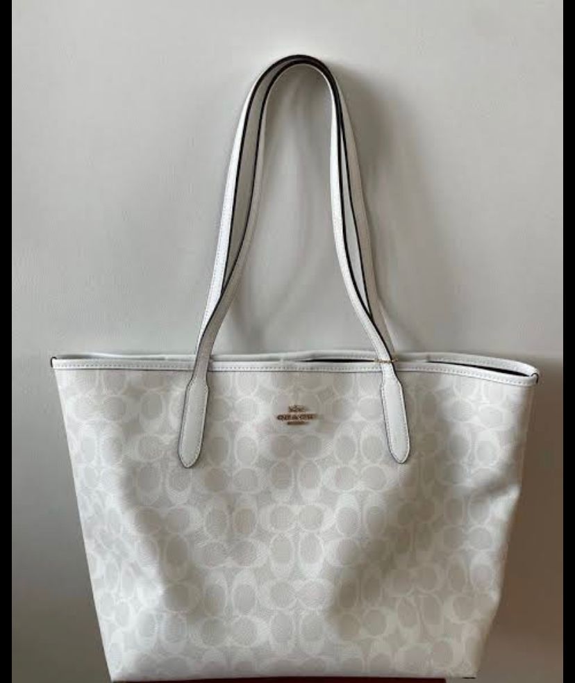 Buy First Copy Coach City Large Women Tote Bag – Signature Style - Master Quality 7A Mirror at Lowest Price Online India