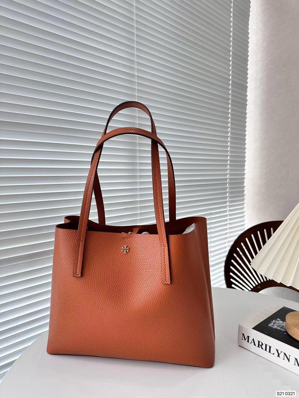 Buy First Copy Tory Burch Blake Small Logo Tote Bag For Women - Master Quality 7A Mirror at Lowest Price Online India