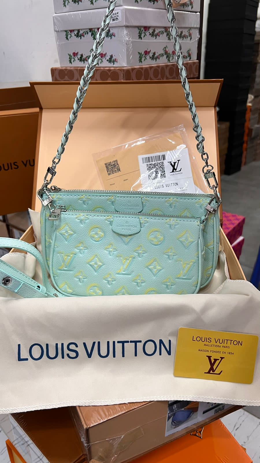 Buy First Copy Louis Vuitton Multi Pochette Women Crossbody Bag - Master Quality 7A Mirror at Lowest Price Online India