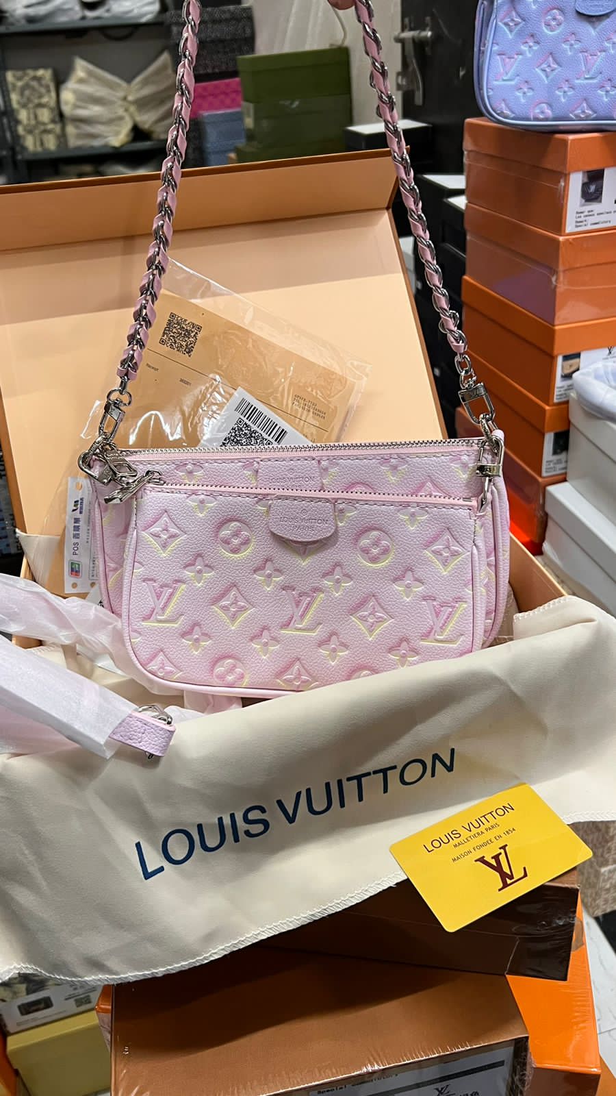 Buy First Copy Louis Vuitton Multi Pochette Women Crossbody Bag - Master Quality 7A Mirror at Lowest Price Online India