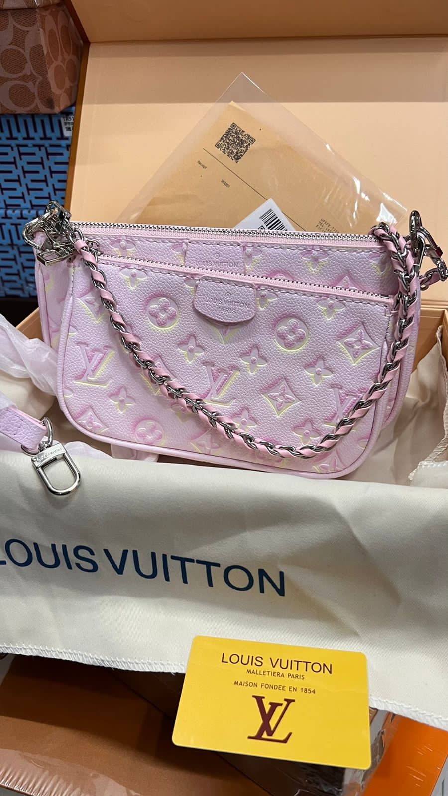 Buy First Copy Louis Vuitton Multi Pochette Women Crossbody Bag - Master Quality 7A Mirror at Lowest Price Online India