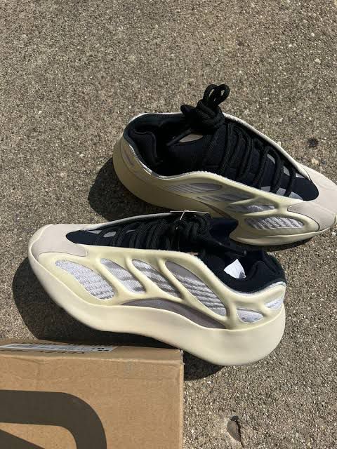 Buy First Copy Adidas Yeezy 700 V3 Men’s Shoes - Master Quality 7A Mirror at Lowest Price Online India