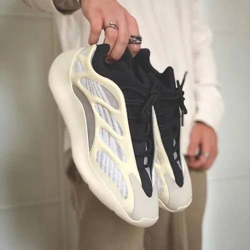 Buy First Copy Adidas Yeezy 700 V3 Men’s Shoes - Master Quality 7A Mirror at Lowest Price Online India