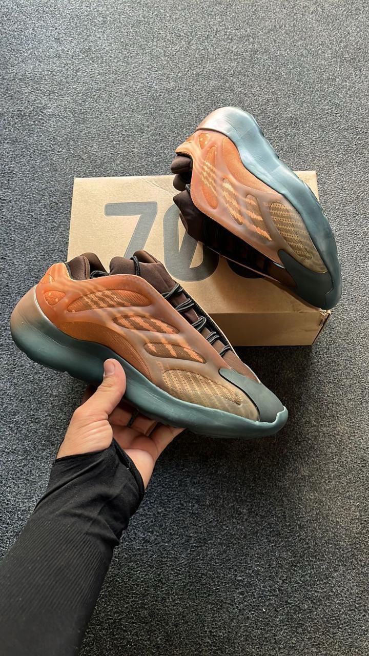 Buy First Copy Adidas Yeezy 700 V3 Men’s Shoes - Master Quality 7A Mirror at Lowest Price Online India