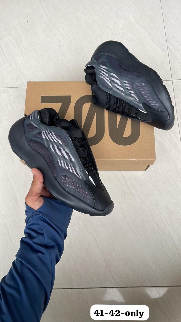Buy First Copy Adidas Yeezy 700 V3 Men’s Shoes - Master Quality 7A Mirror at Lowest Price Online India