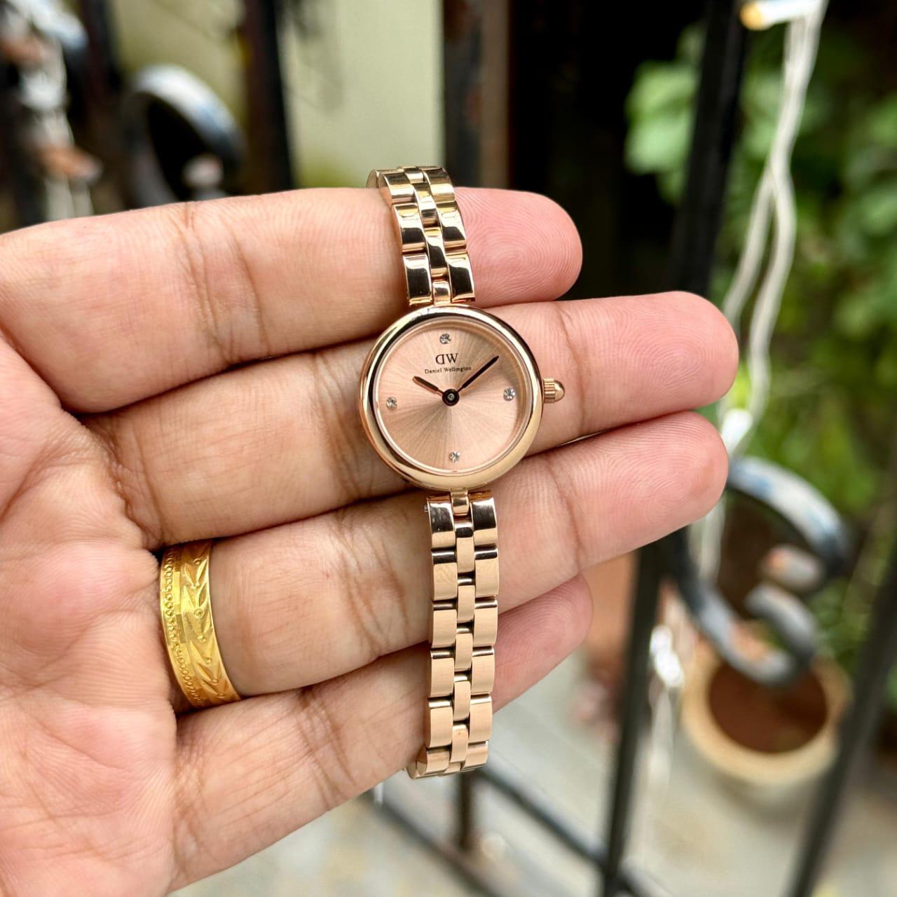 Buy First Copy Daniel Wellington Elan Lumine Malachite DW00100721K Women Watch 22mm - Master Quality 7A Mirror at Lowest Price Online India