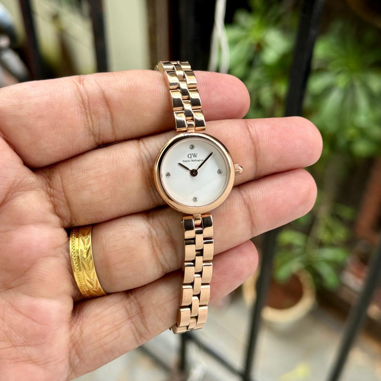 Buy First Copy Daniel Wellington Elan Lumine Malachite DW00100721K Women Watch 22mm - Master Quality 7A Mirror at Lowest Price Online India