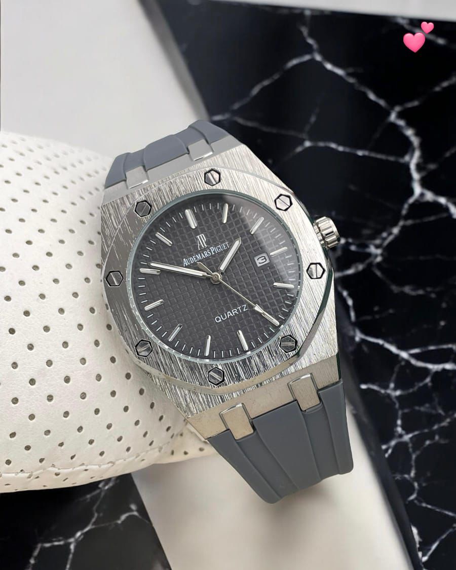 Buy First Copy Audemars Piguet Royal Oak Quartz Watch for Men - Master Quality 7A Mirror at Lowest Price Online India
