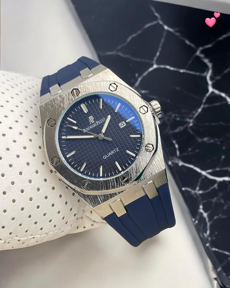 Buy First Copy Audemars Piguet Royal Oak Quartz Watch for Men - Master Quality 7A Mirror at Lowest Price Online India