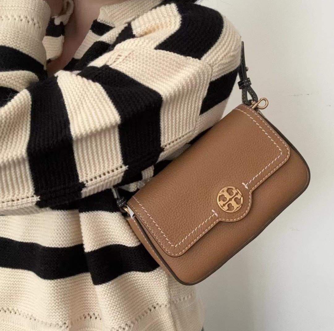 Buy First Copy Tory Burch Small Felix Handbag Two Way Hanging