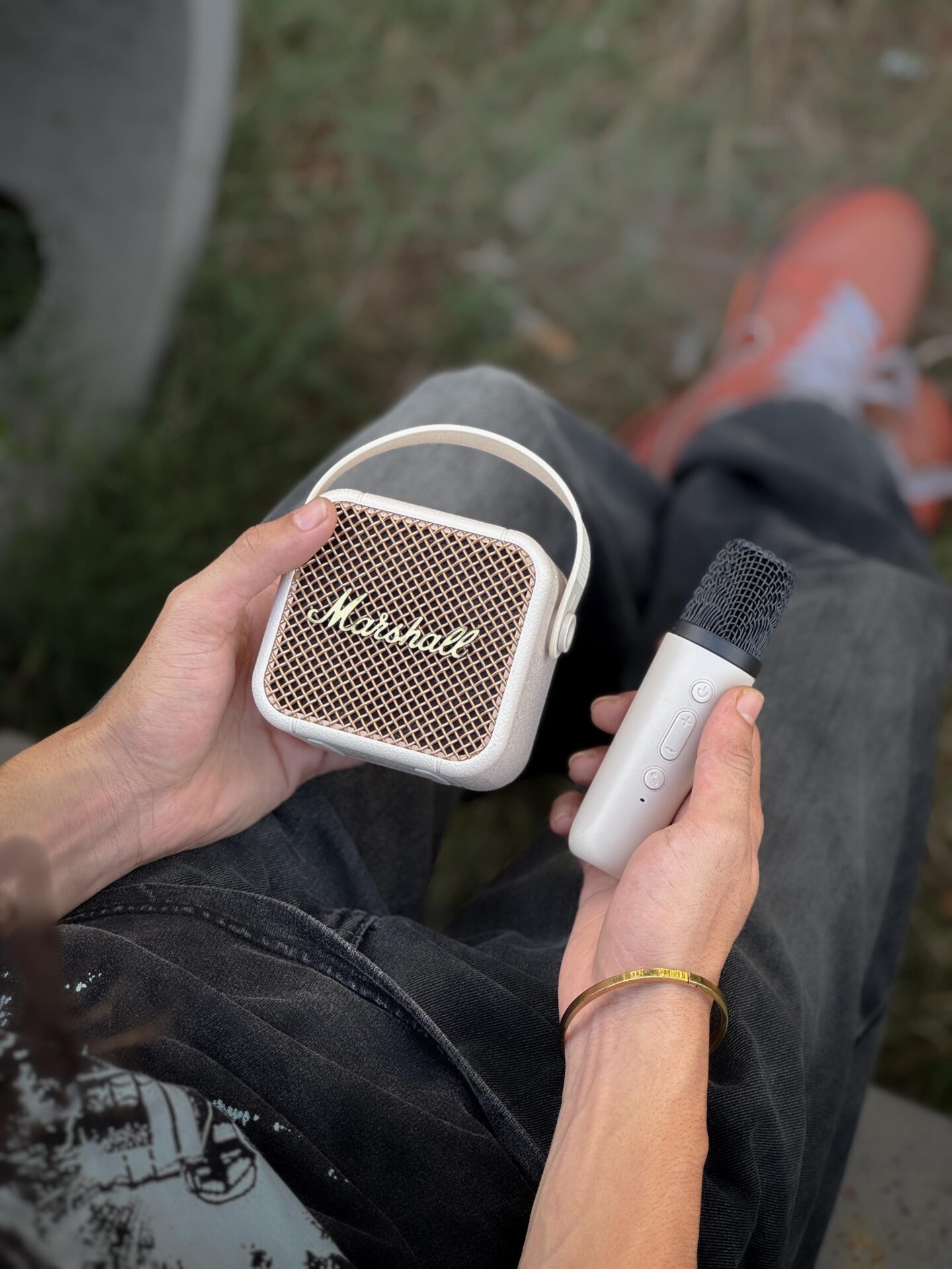 Buy First Copy Marshall Wireless Speaker with Karaoke Microphone - Master Quality 7A Mirror at Lowest Price Online India