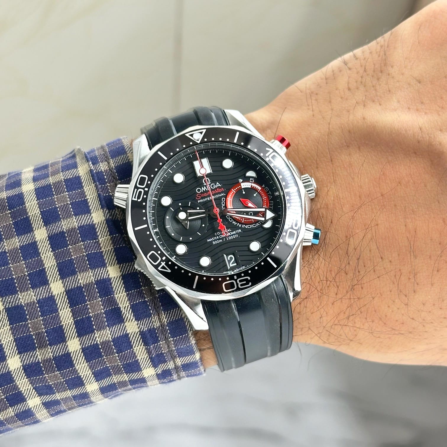 Buy First Copy Omega Seamaster Diver Co-Axial Master Chronometer 44mm Men’ s watch - Master Quality 7A Mirror at Lowest Price Online India