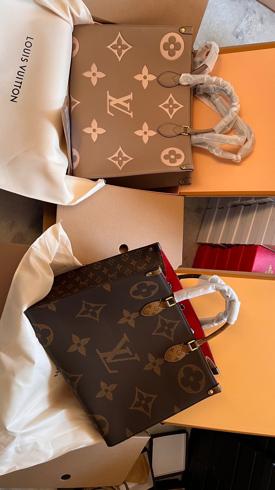 Buy First Copy Louis Vuitton OnTheGo MM Empreinte Leather Tote Bag - Master Quality 7A Mirror at Lowest Price Online India