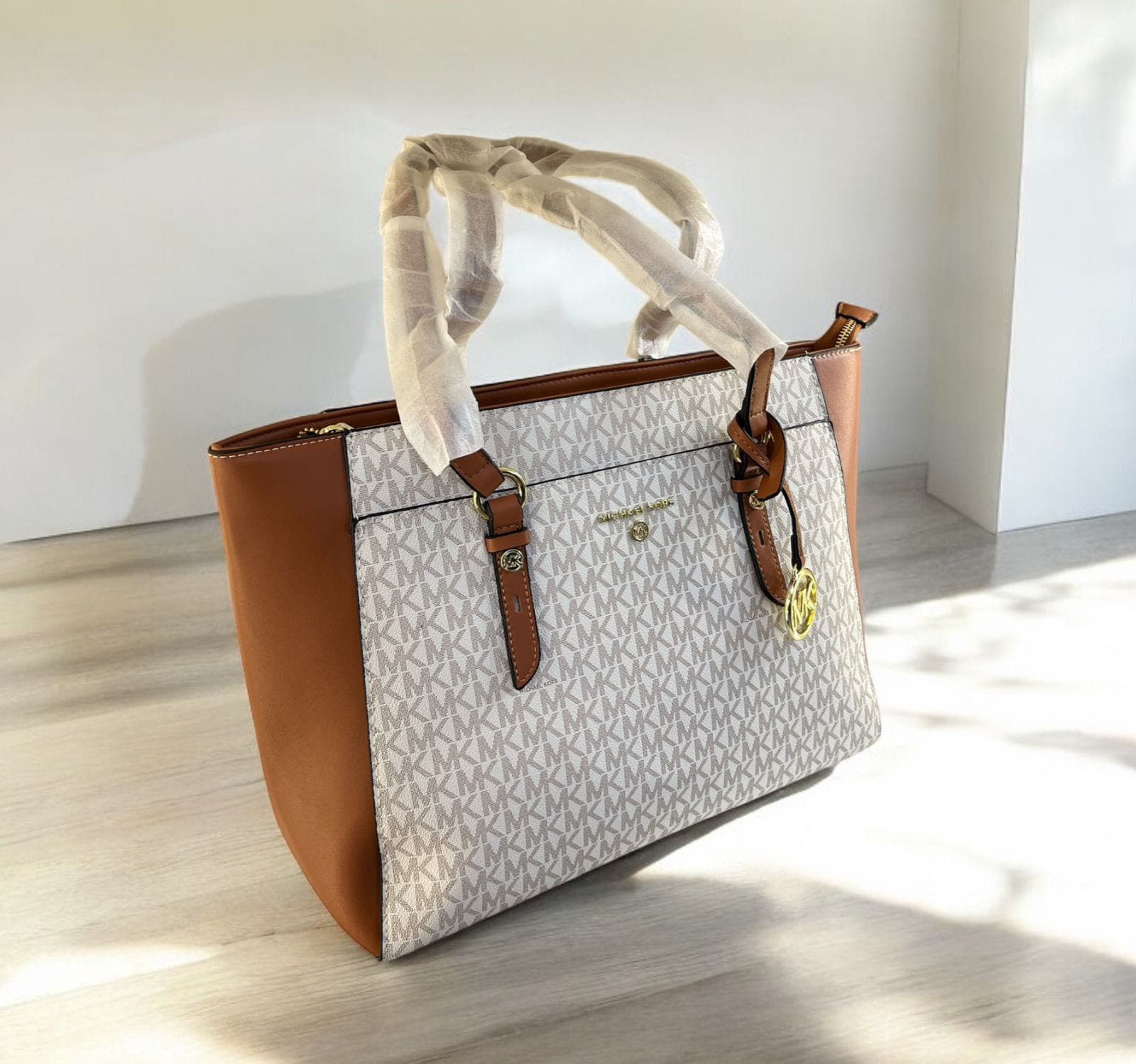 Buy First Copy Michael Kors Women Tote Bag - Master Quality 7A Mirror at Lowest Price Online India