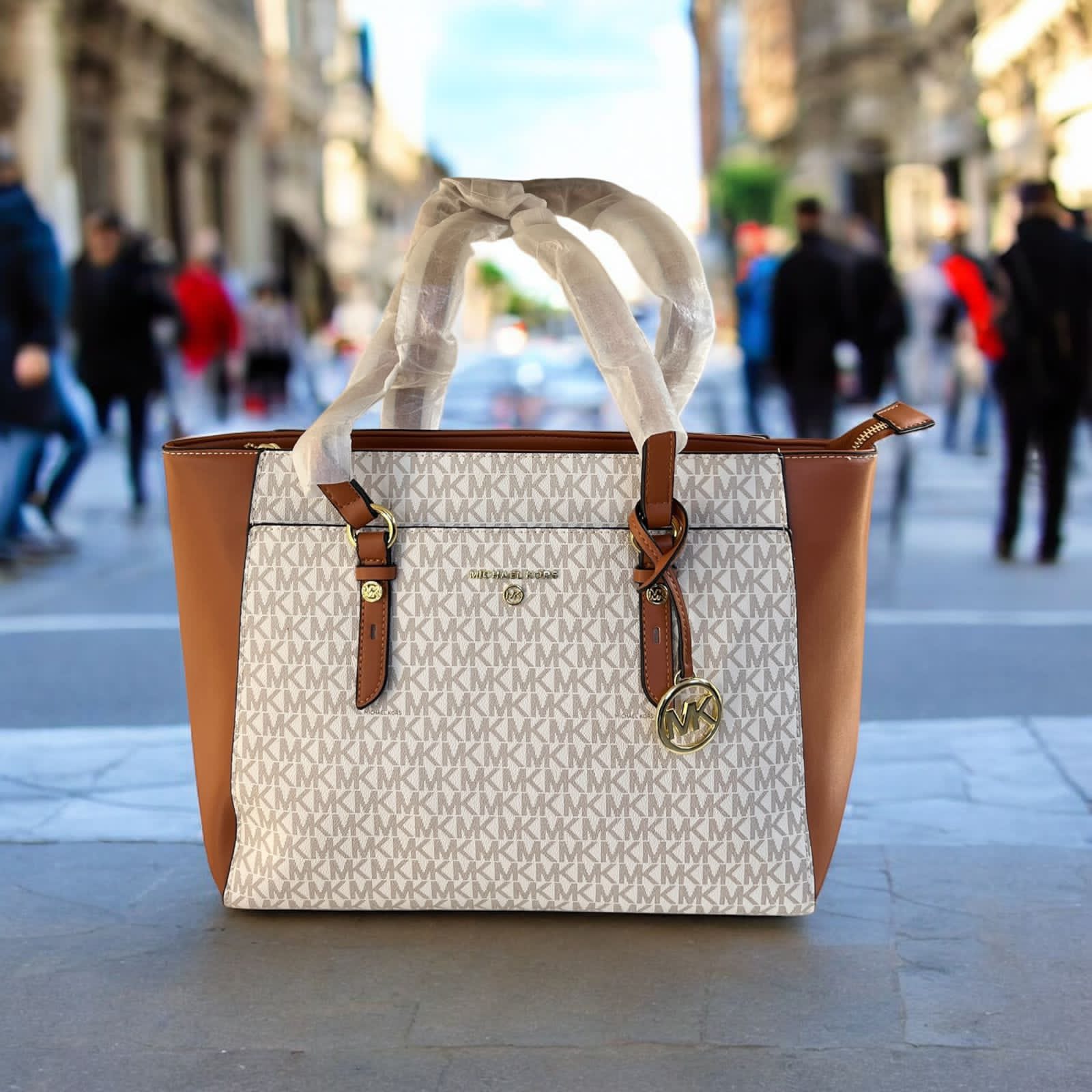 Buy First Copy Michael Kors Women Tote Bag - Master Quality 7A Mirror at Lowest Price Online India