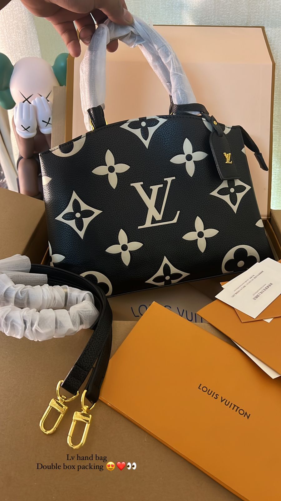 Buy First Copy Louis Vuitton Petite Palais Monogram Empreinte Leather Bag For Women - Master Quality 7A Mirror at Lowest Price Online India