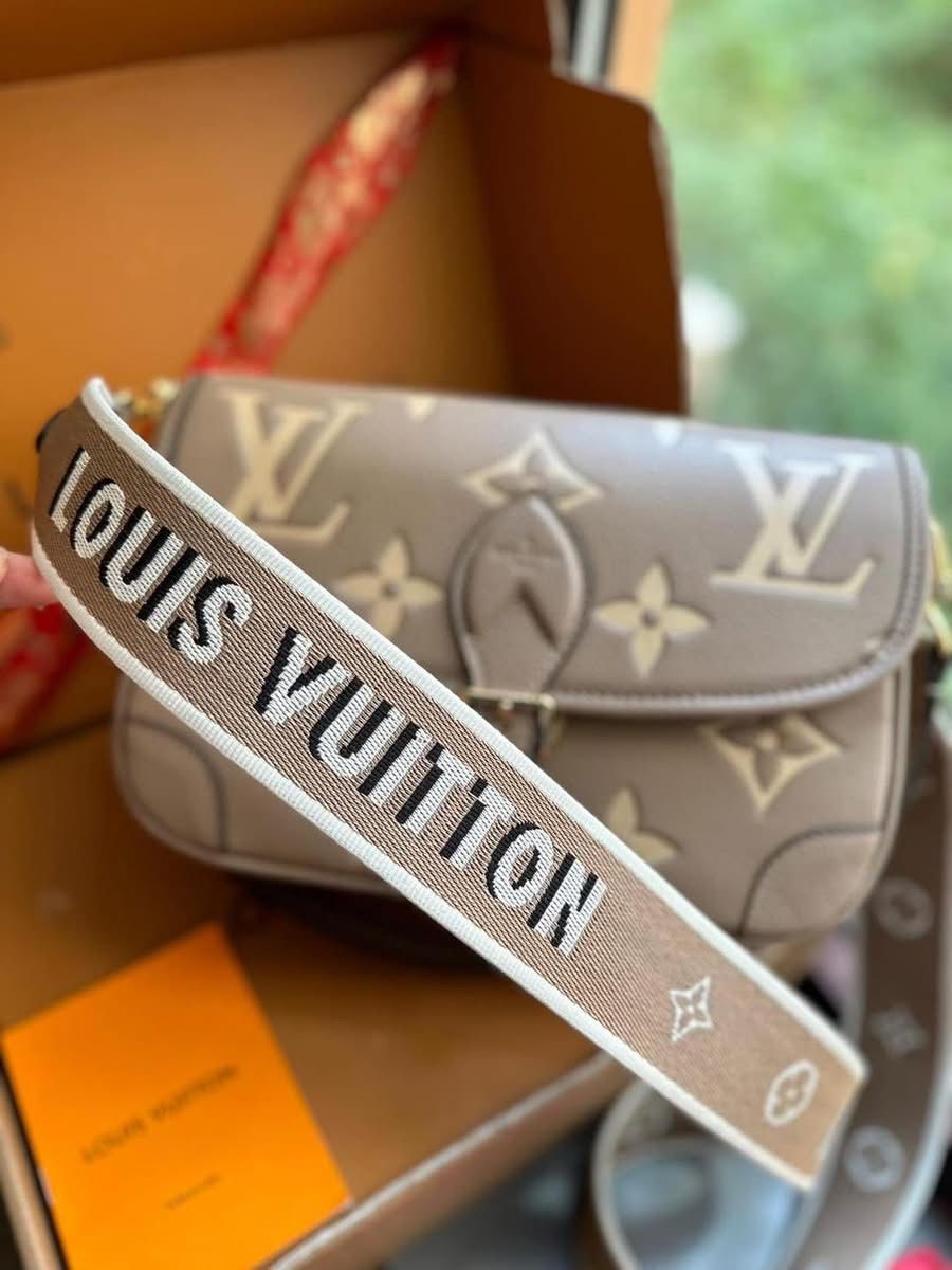 Buy First Copy Louis Vuitton Diane Crossbody Bag - Master Quality 7A Mirror at Lowest Price Online India