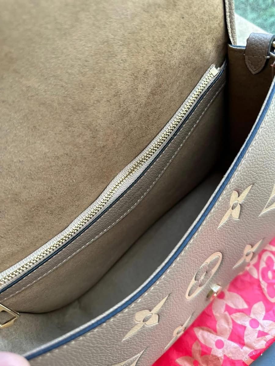 Buy First Copy Louis Vuitton Diane Crossbody Bag - Master Quality 7A Mirror at Lowest Price Online India