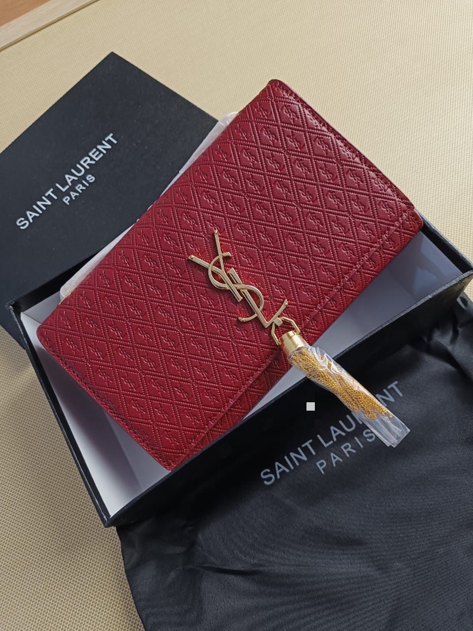 Buy First Copy YSL Saint Laurent Women’s Wallet - Master Quality 7A Mirror at Lowest Price Online India