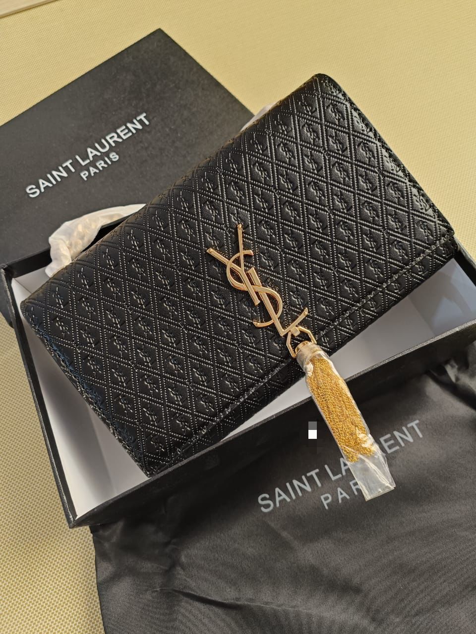 Buy First Copy YSL Saint Laurent Women’s Wallet - Master Quality 7A Mirror at Lowest Price Online India