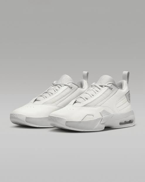 Buy First Copy Jordan Max Aura 6 Men’s Shoes - Master Quality 7A Mirror at Lowest Price Online India
