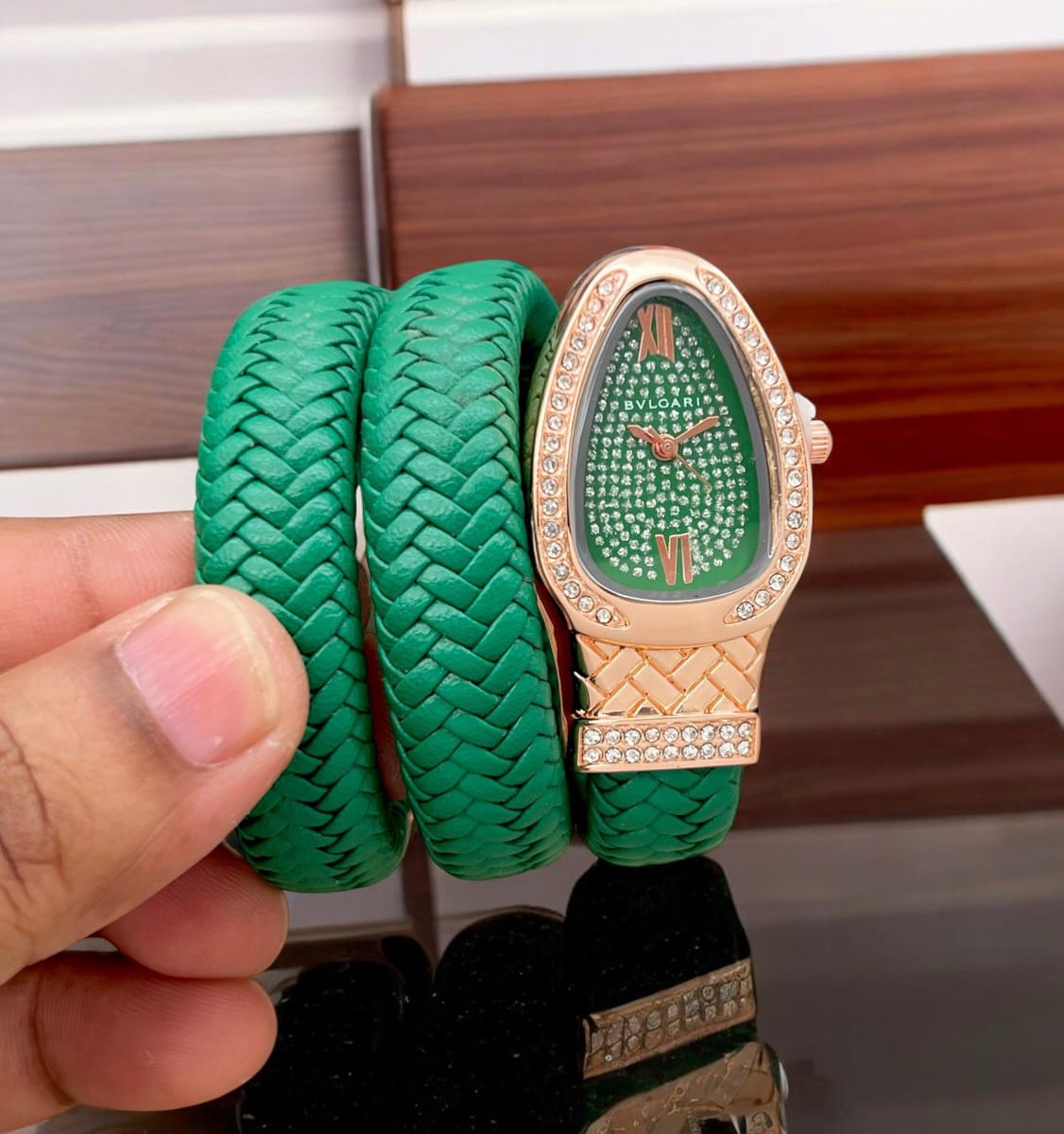 Buy First Copy Bvlgari Serpenti Spiga Women’s Watch - Master Quality 7A Mirror at Lowest Price Online India