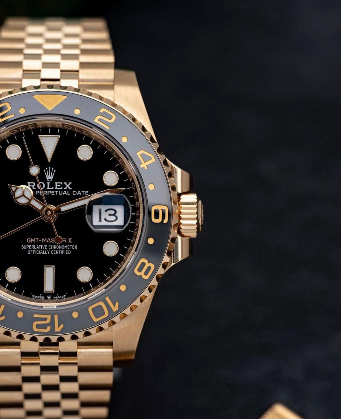Buy First Copy Rolex GMT-Master II Two-Tone Gold & Black Ceramic Bezel Automatic Men’s Watch - Master Quality 7A Mirror at Lowest Price Online India