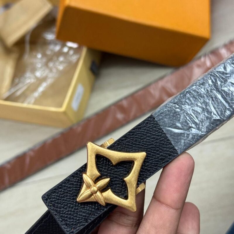 Buy First Copy Louis Vuitton Ladies Slim Belt Monogram Flower Buckle Leather Belt - Master Quality 7A Mirror at Lowest Price Online India