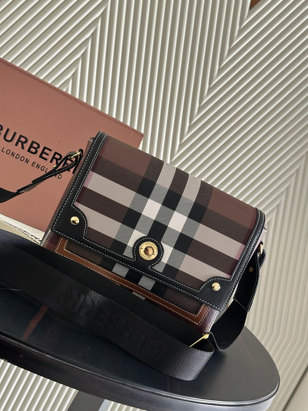Buy First Copy Burberry Vintage Check Women Crossbody Bag - Master Quality 7A Mirror at Lowest Price Online India