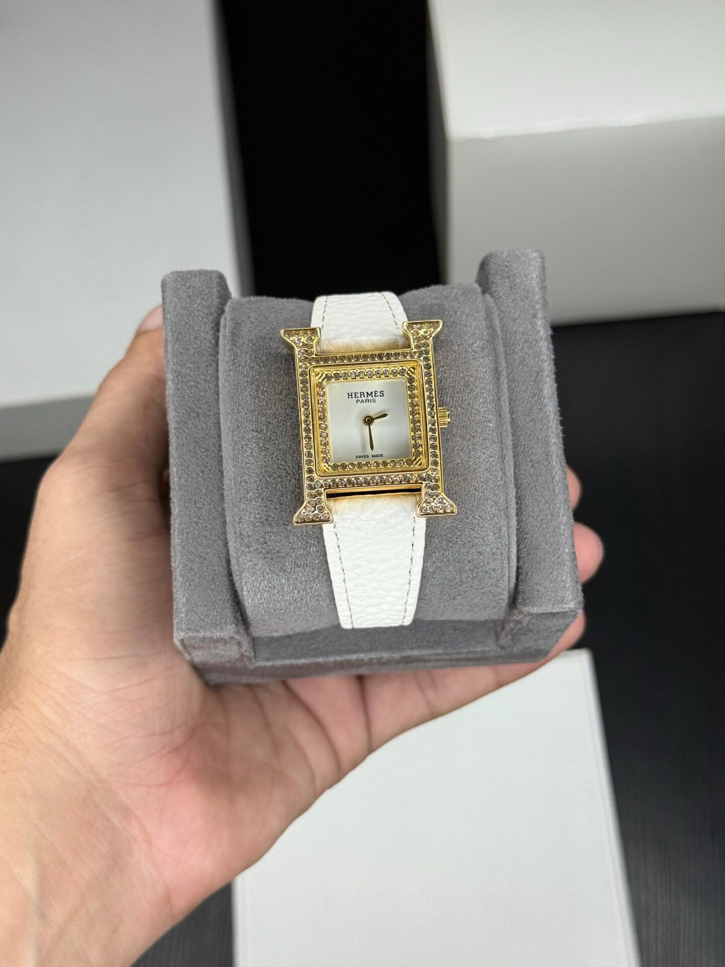 Buy First Copy Hermes H 25mm Ladies Watch - Master Quality 7A Mirror at Lowest Price Online India