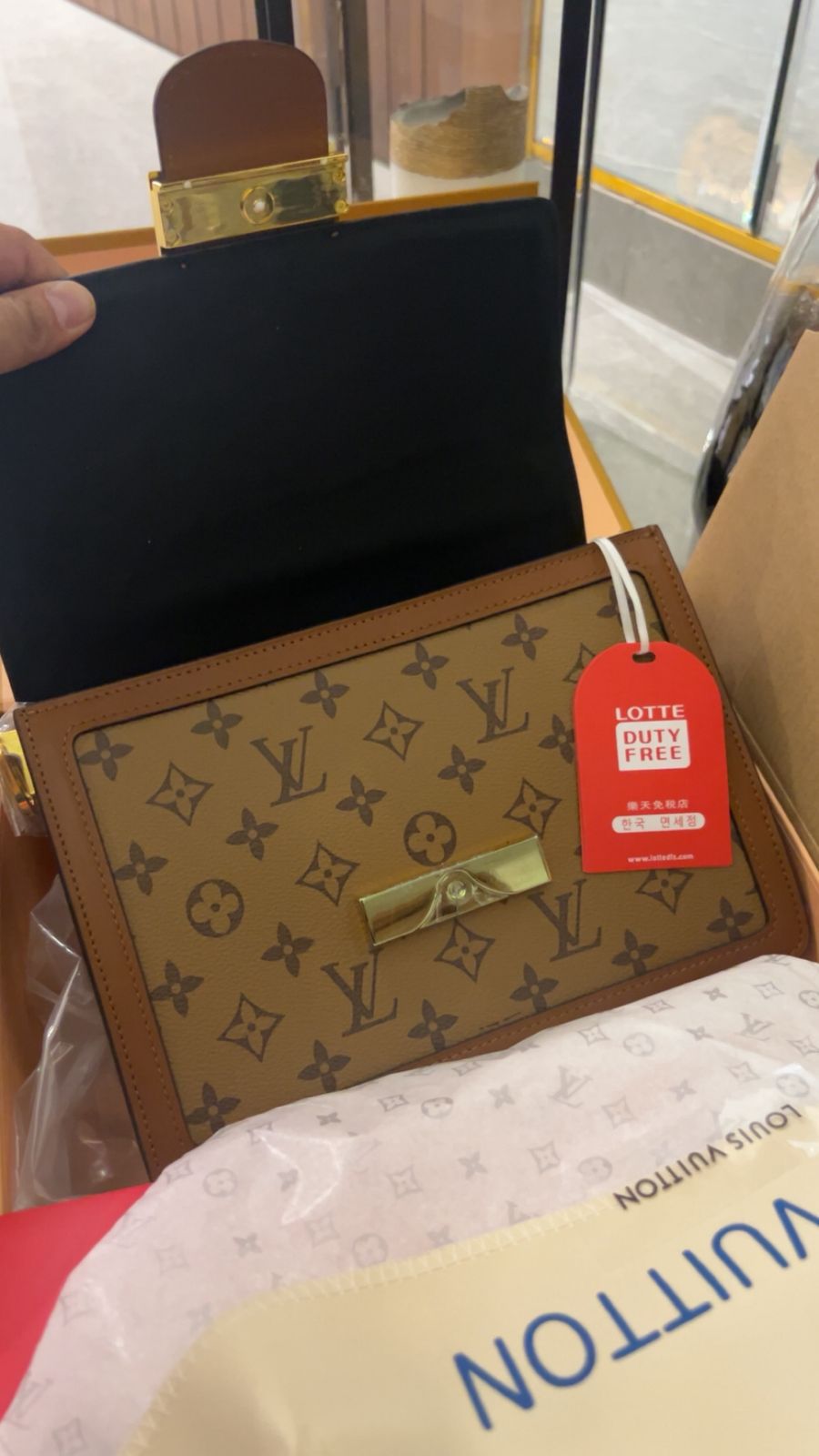 Buy First Copy Louis Vuitton Dauphine Genuine Calf Leather Bag - Master Quality 7A Mirror at Lowest Price Online India