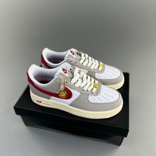 Buy First Copy Nike Air force 07 Se Pendant sneakers for men - Master Quality 7A Mirror at Lowest Price Online India