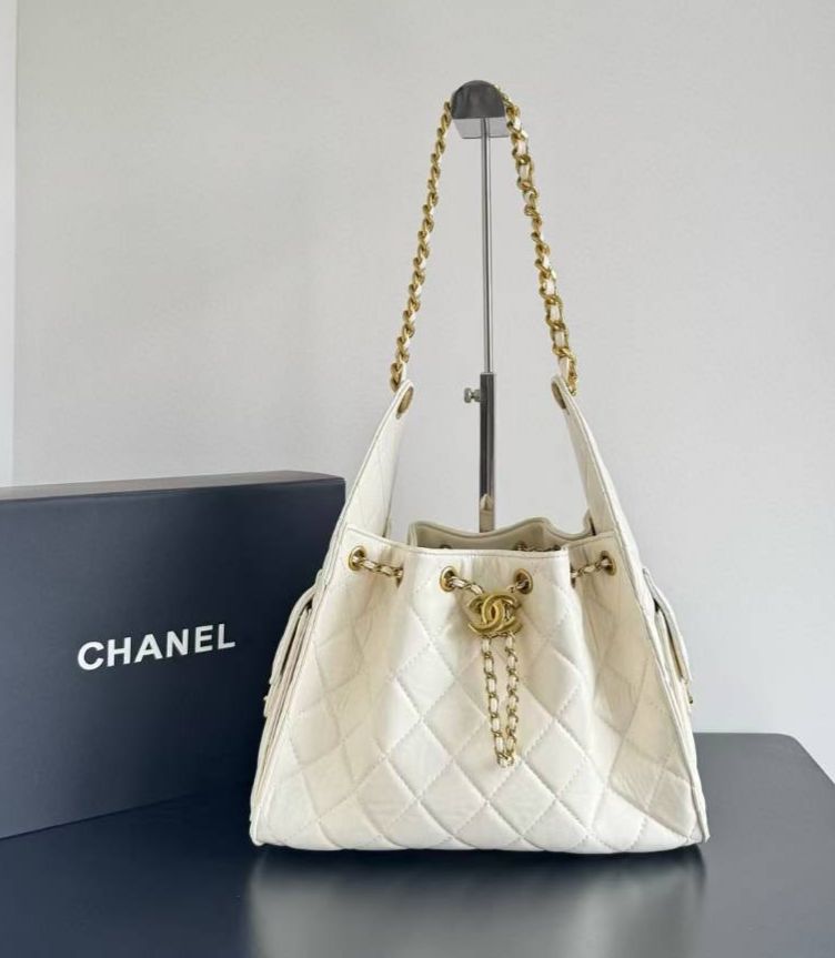 Buy First Copy Chanel Maxi Hobo Shoulder Bag For women - Master Quality 7A Mirror at Lowest Price Online India