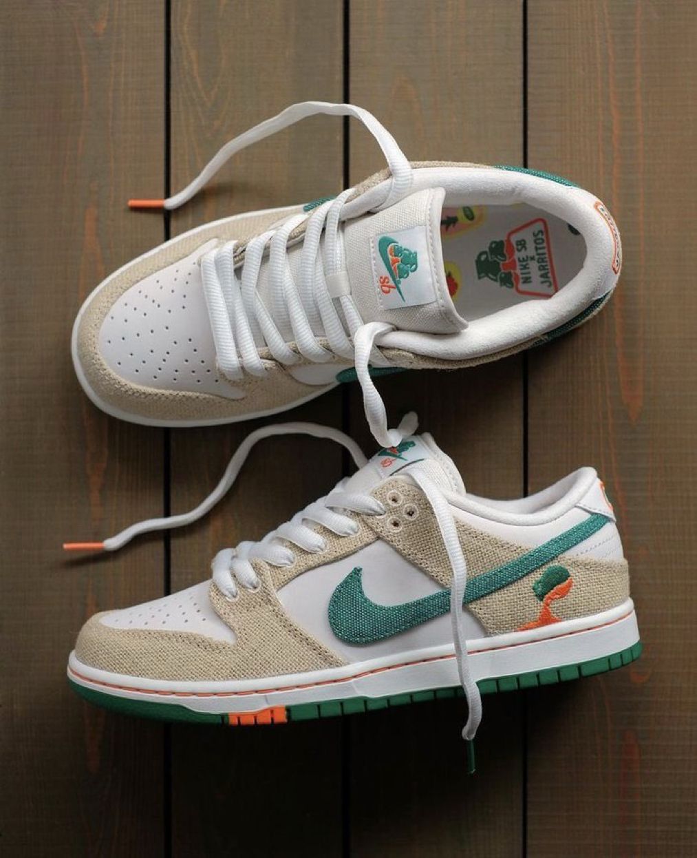 Buy First Copy Nike SB Dunk Low jarritos Men’s Sneakers - Master Quality 7A Mirror at Lowest Price Online India