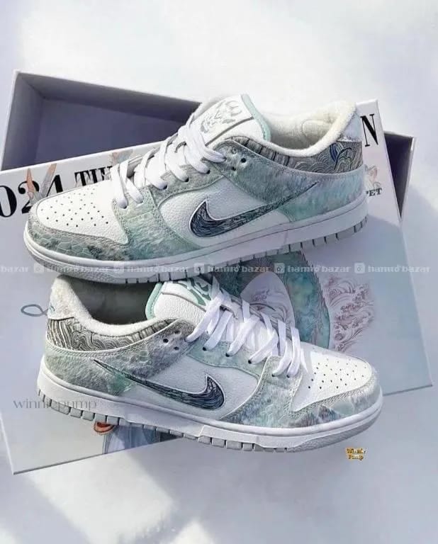 Buy First Copy Nike Sb Dunk Low Special Edition Shoes - Master Quality 7A Mirror at Lowest Price Online India