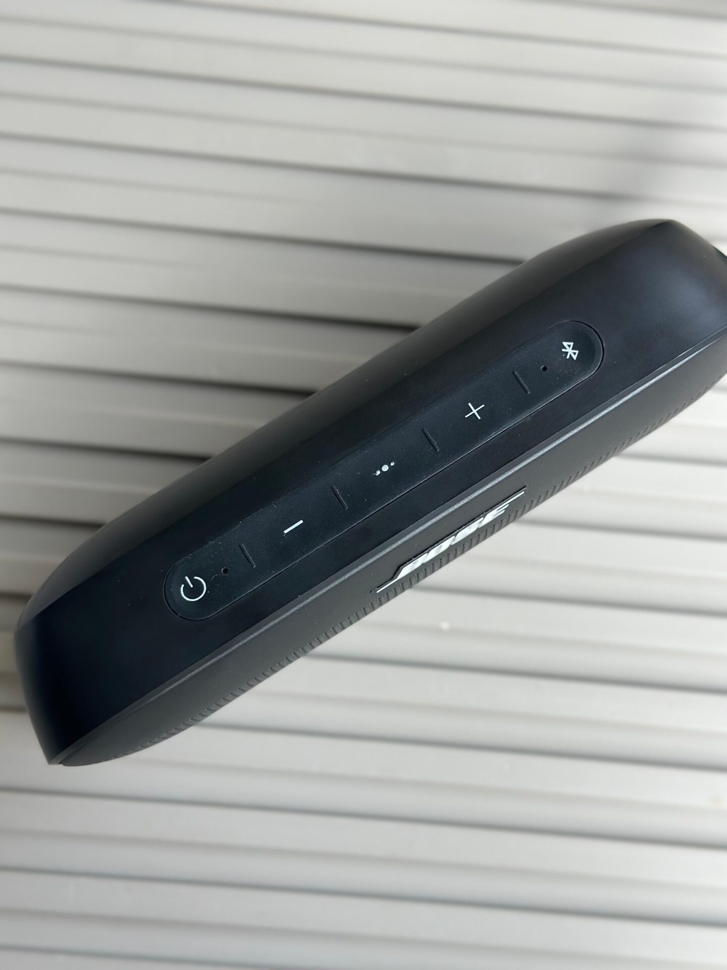 Buy First Copy Bose SoundLink Flex Bluetooth Speaker – back view showing authentic design. Cash on Delivery available, Free shipping across India, Pan India delivery, 1:1 master replica with original box