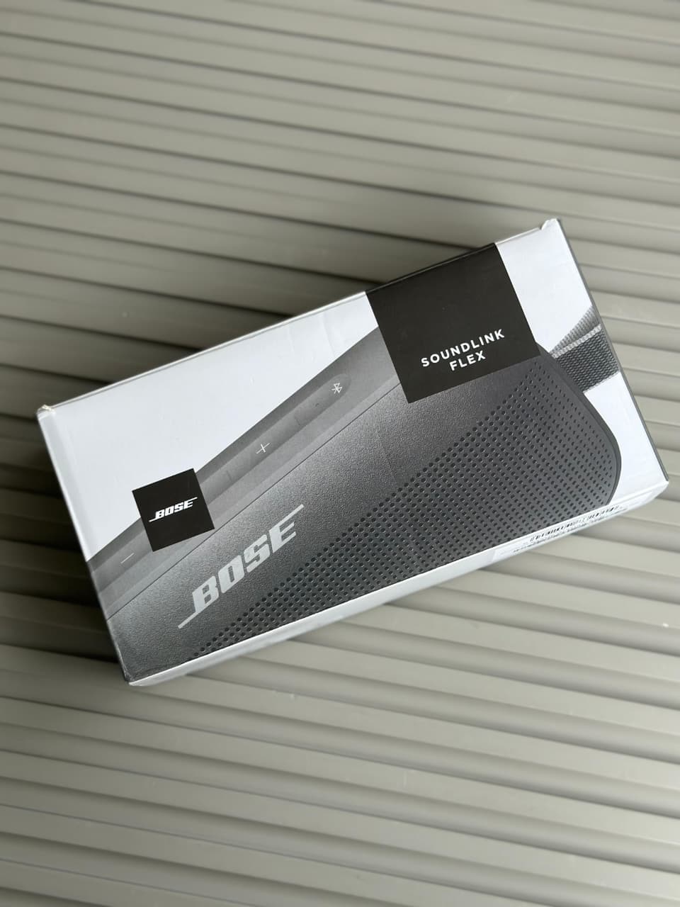 Buy First Copy Bose SoundLink Flex Bluetooth Speaker – premium 1:1 master replica with original box packaging. Cash on Delivery available, Free shipping across India, Pan India delivery, 1:1 master replica with original box
