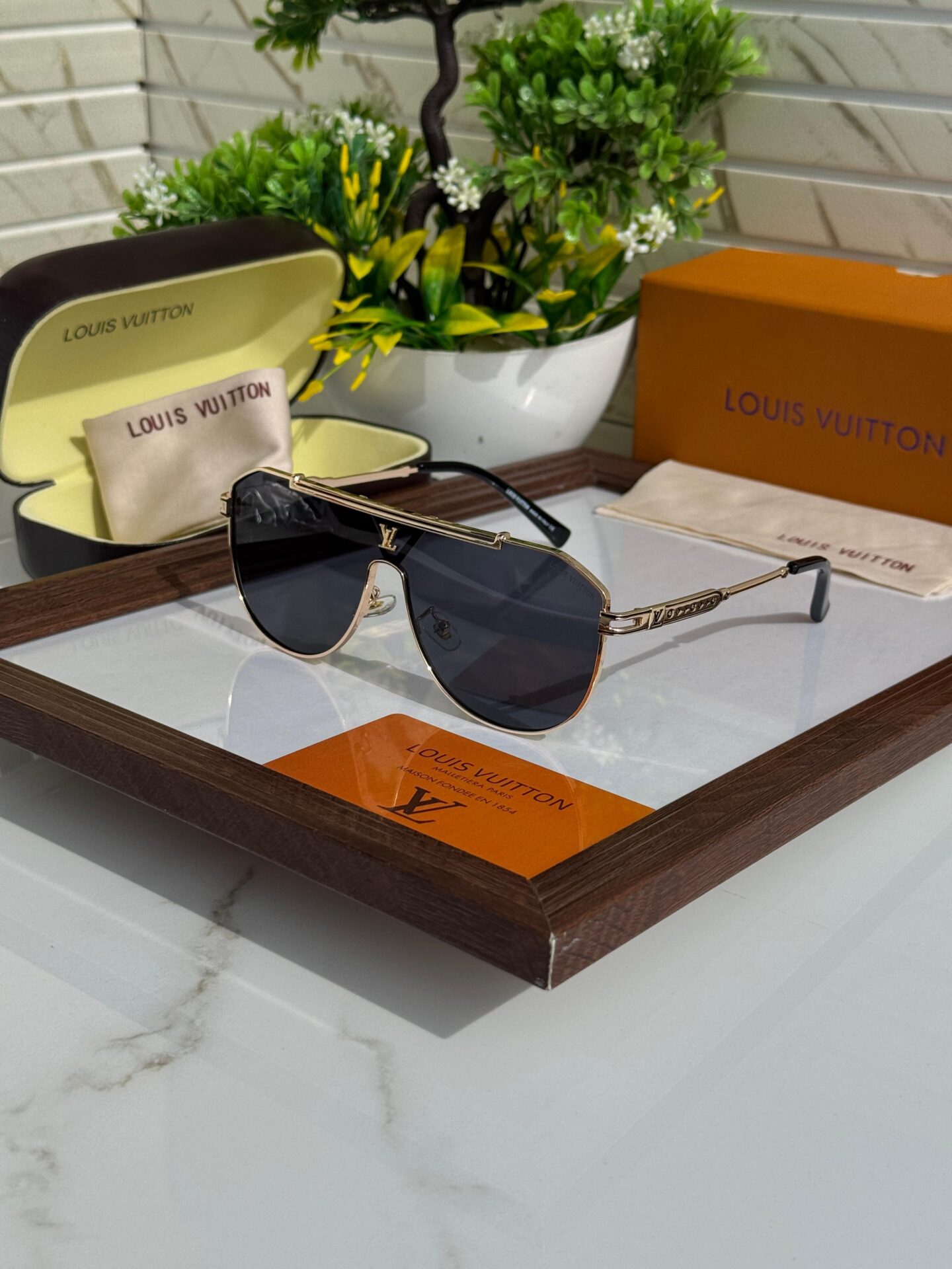 Buy First Copy Louis Vuitton Aviator Men’s Sunglasses with signature LV engravings - Master Quality 7A Mirror at Lowest Price Online India