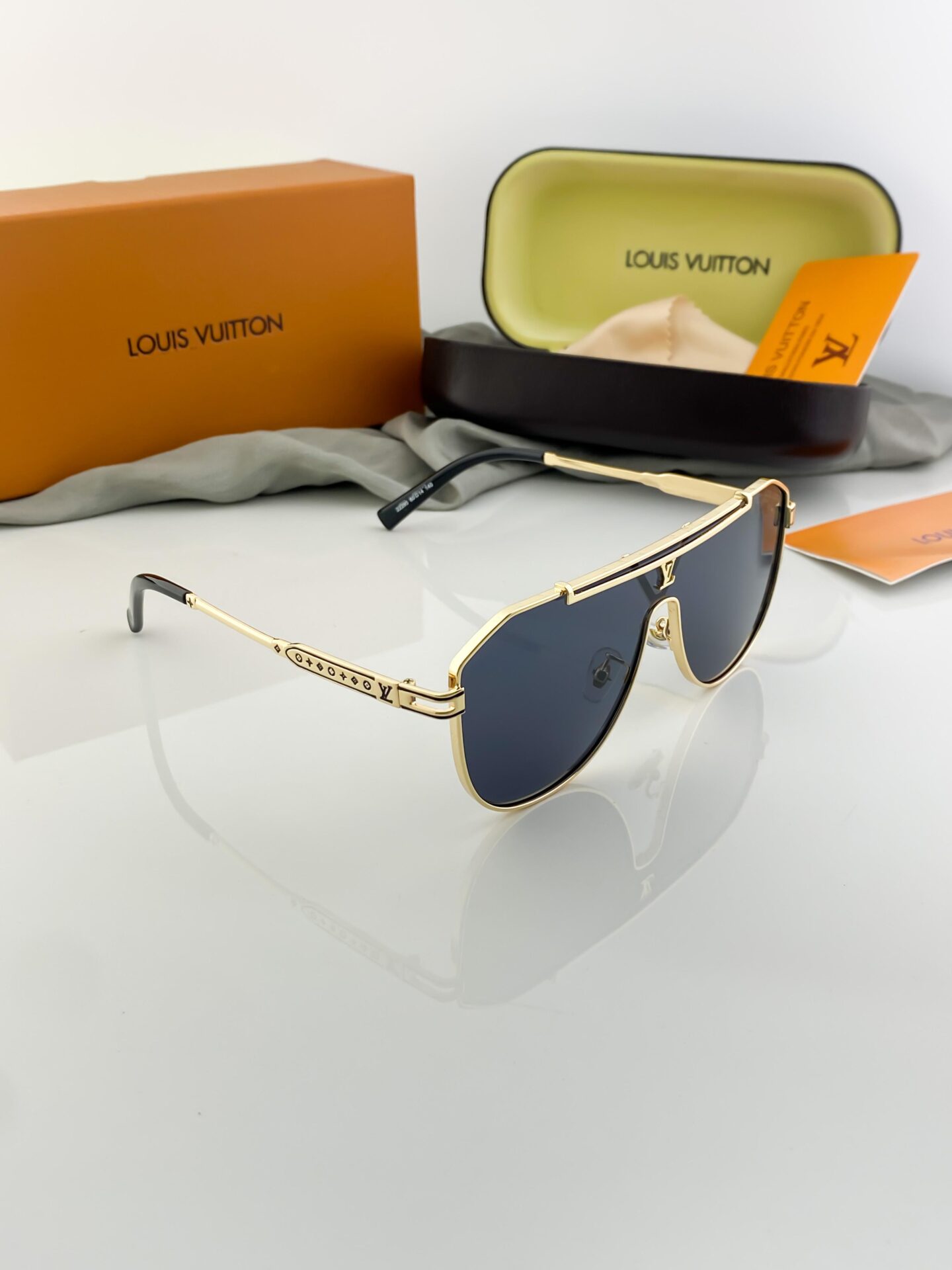 Buy First Copy Louis Vuitton Aviator Men’s Sunglasses with signature LV engravings - Master Quality 7A Mirror at Lowest Price Online India