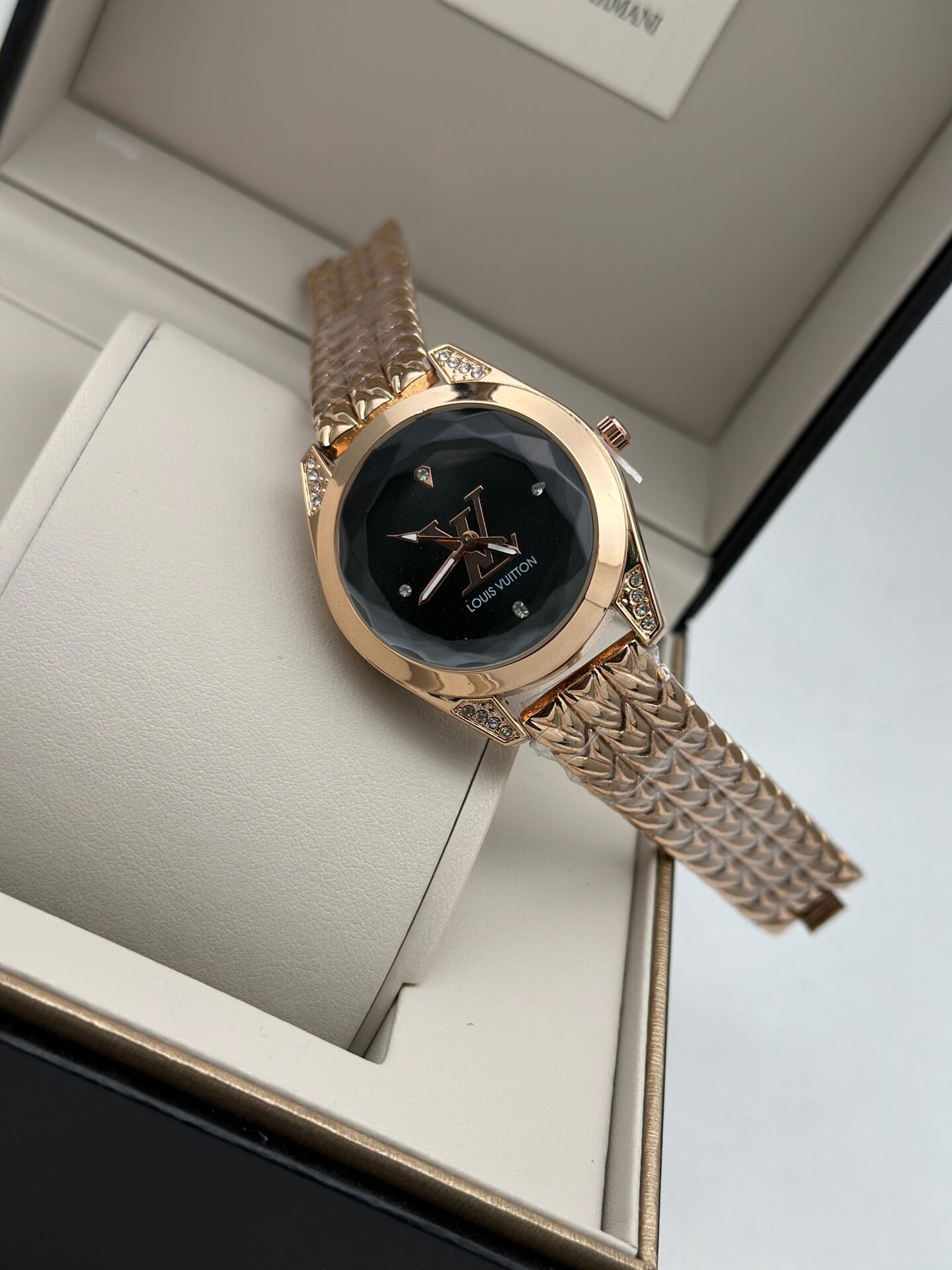 Buy First Copy Louis Vuitton Women’s Luxury Watch - Master Quality 7A Mirror at Lowest Price Online India