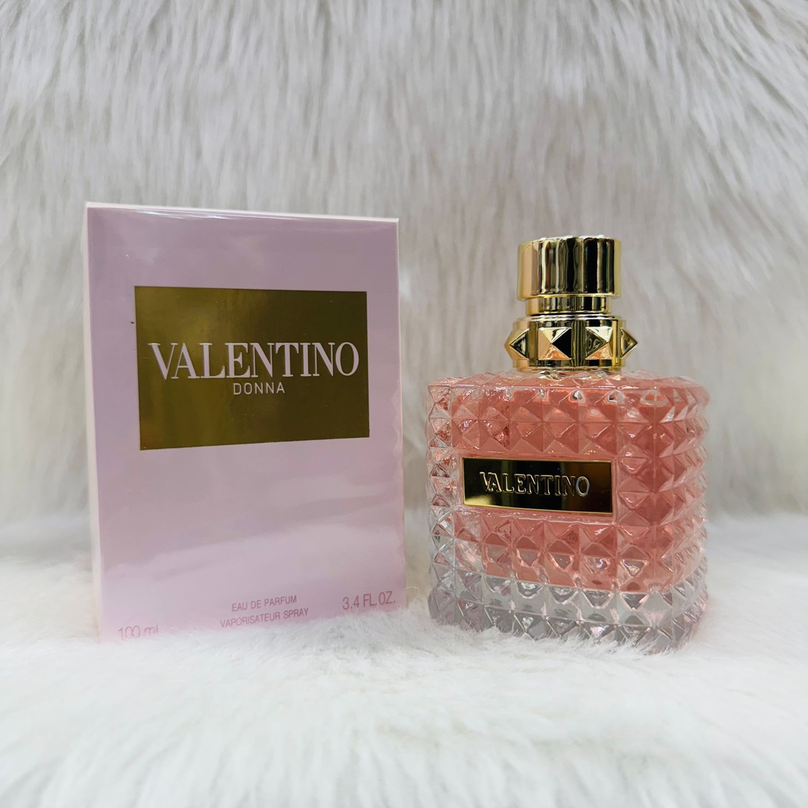 Buy First Copy Valentino Donna Born In Roma & Voce Viva Women’s EDP, Intense, Coral Fantasy & Green Stravaganza 100ml Luxury Collection – side view showing authentic design. Cash on Delivery available, Free shipping across India, Pan India delivery, Long-lasting fragrance
