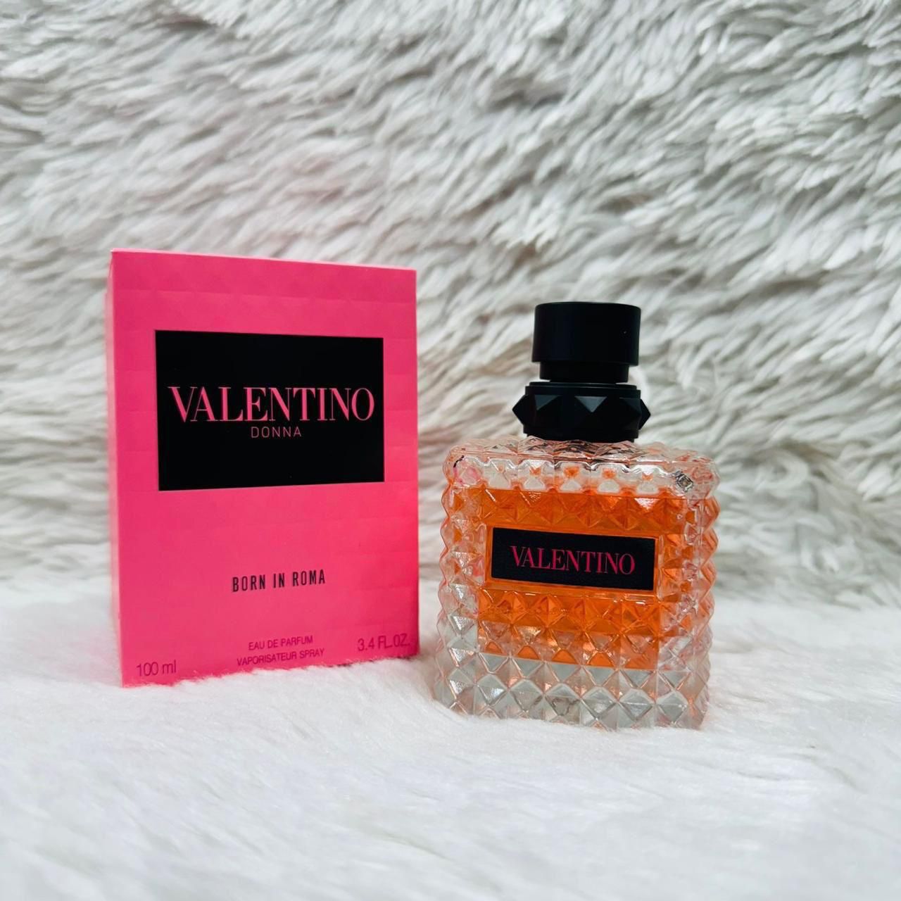 Buy First Copy Valentino Donna Born In Roma & Voce Viva Women’s EDP, Intense, Coral Fantasy & Green Stravaganza 100ml Luxury Collection – accessories showing authentic design. Cash on Delivery available, Free shipping across India, Pan India delivery, Long-lasting fragrance