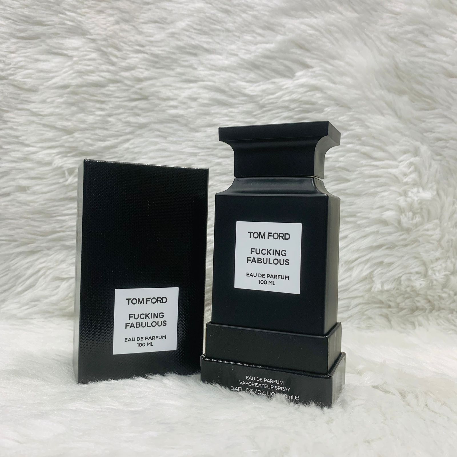 Buy First Copy Tom Ford Private Blend Unisex Perfume Collection – Cherry Smoke, Fabulous, Tuscan Leather, Oud Wood, Noir de Noir, Ebène Fume, Neroli Portofino – 100ml EDP - Master Quality 7A Mirror at Lowest Price Online India